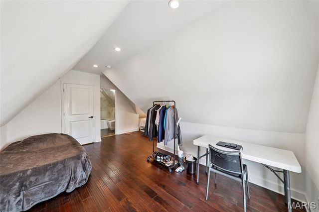 4253 Washington Boulevard D, St Louis, MO 63108