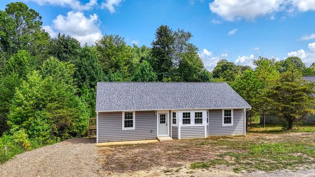 369 Elm Street, New Straitsville, OH 43766