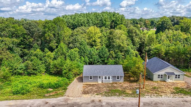 369 Elm Street, New Straitsville, OH 43766