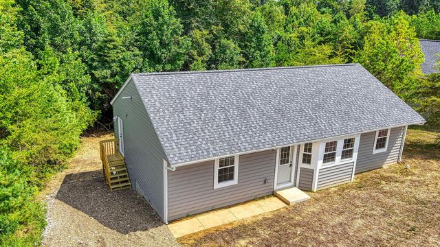 369 Elm Street, New Straitsville, OH 43766