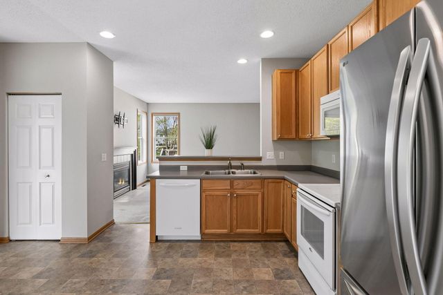 17141 90th Place N, Maple Grove, MN 55311