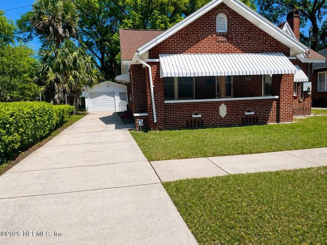 6503 SAPPHIRE Drive, Jacksonville, FL 32208