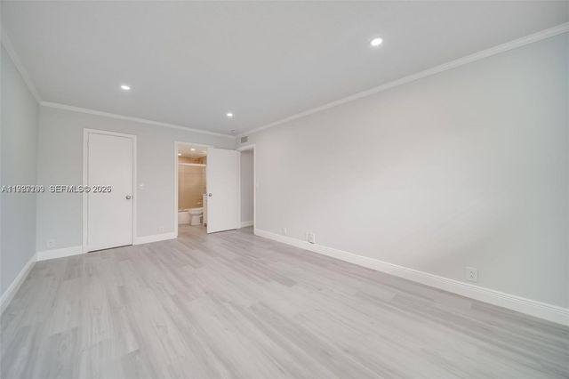 677 Trace Cir 211, Deerfield Beach, FL 33441