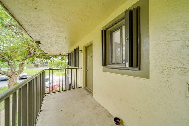 677 Trace Cir 211, Deerfield Beach, FL 33441
