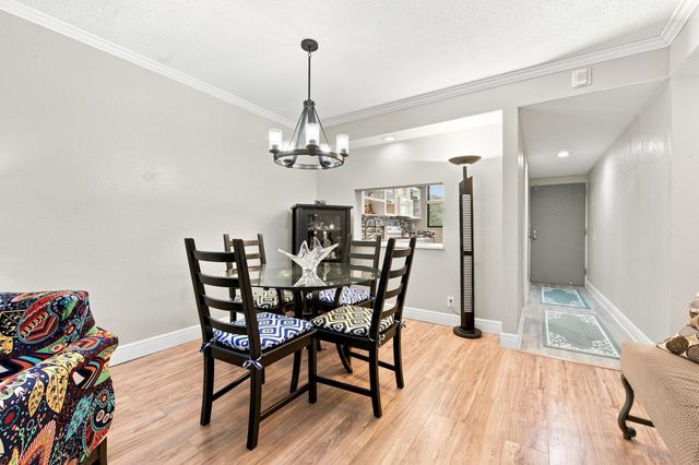 8409 Forest Hills Drive 206, Coral Springs, FL 33065