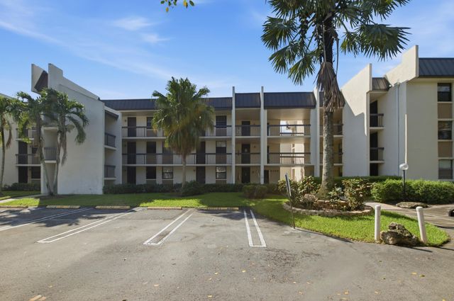 8409 Forest Hills Drive 206, Coral Springs, FL 33065