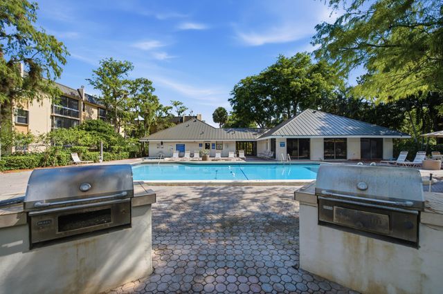 8409 Forest Hills Drive 206, Coral Springs, FL 33065
