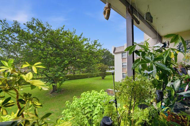 8409 Forest Hills Drive 206, Coral Springs, FL 33065