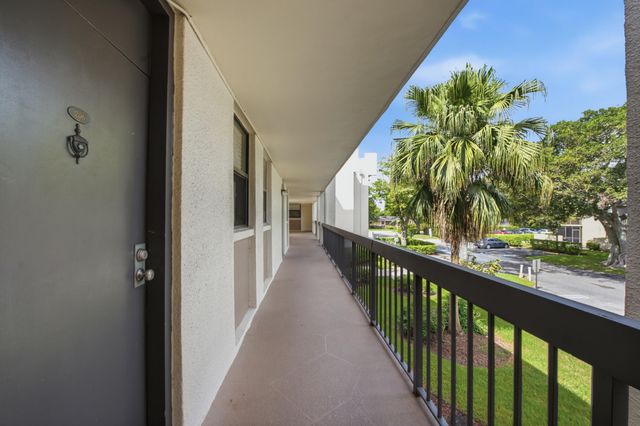 8409 Forest Hills Drive 206, Coral Springs, FL 33065
