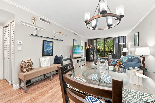 8409 Forest Hills Drive 206, Coral Springs, FL 33065