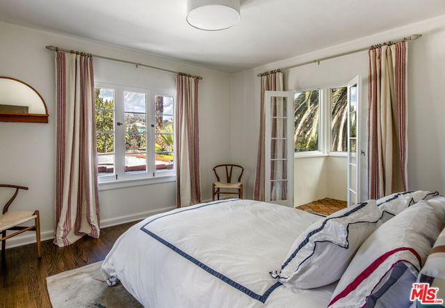 6749 Whitley Terrace, Los Angeles, CA 90068