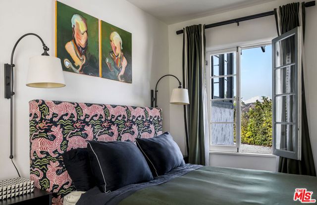 6749 Whitley Terrace, Los Angeles, CA 90068