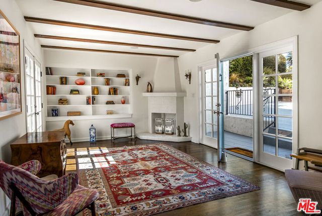 6749 Whitley Terrace, Los Angeles, CA 90068