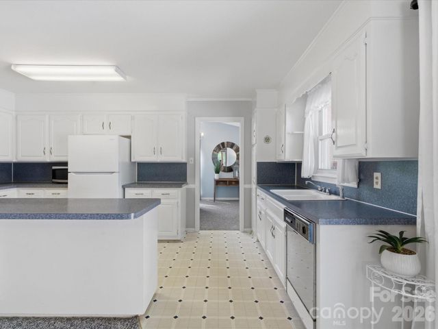 2904 Lyndell Way, Lancaster, SC 29720