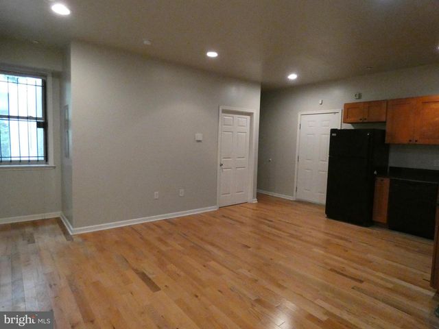 423 N 40TH ST, Philadelphia, PA 19104