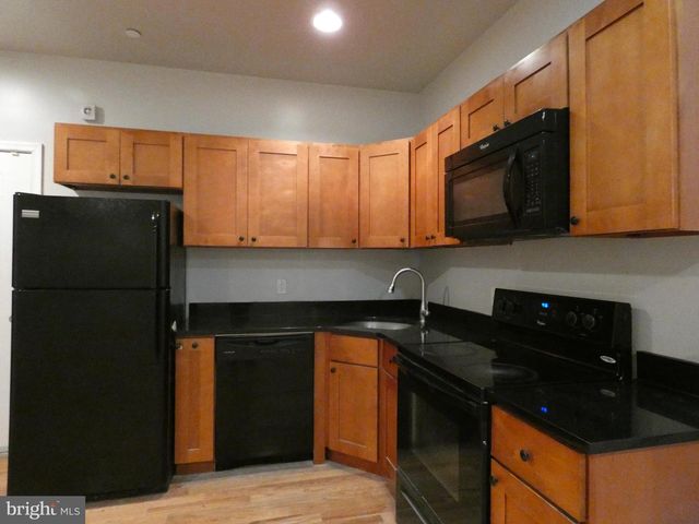 423 N 40TH ST, Philadelphia, PA 19104