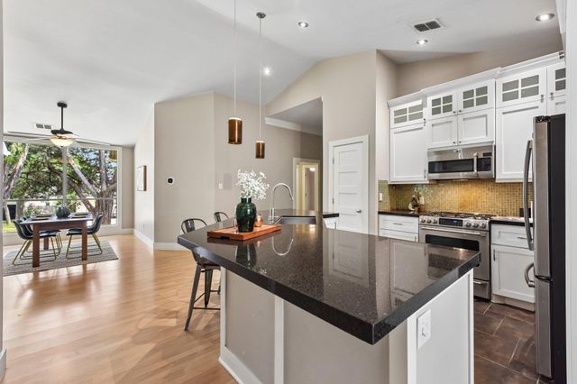 5815 Lomita Verde CIR, Austin, TX 78749