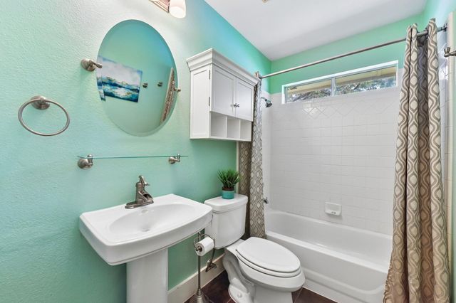 5815 Lomita Verde CIR, Austin, TX 78749