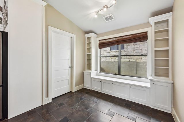 5815 Lomita Verde CIR, Austin, TX 78749