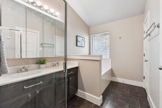 5815 Lomita Verde CIR, Austin, TX 78749