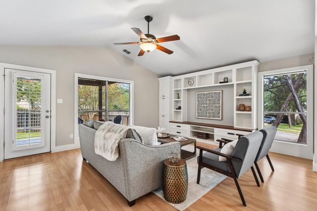 5815 Lomita Verde CIR, Austin, TX 78749