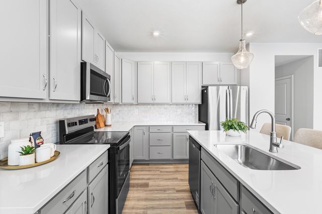 11048 Woodmont Way, Independence, KY 41051