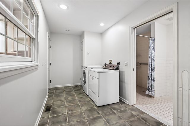 3725 East Ave, Pittsford, NY 14618