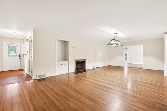 3725 East Ave, Pittsford, NY 14618