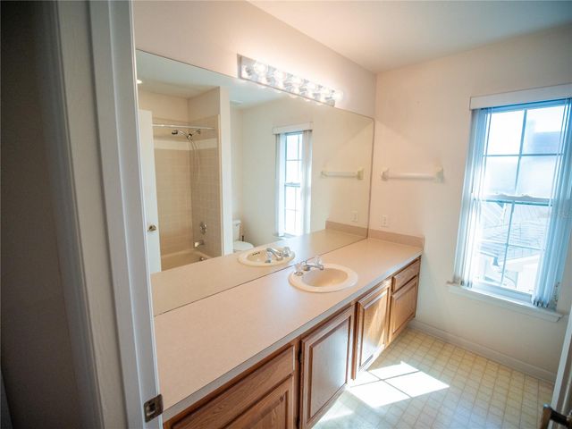 3561 VENTURA CLUB CIRCLE, Orlando, FL 32822