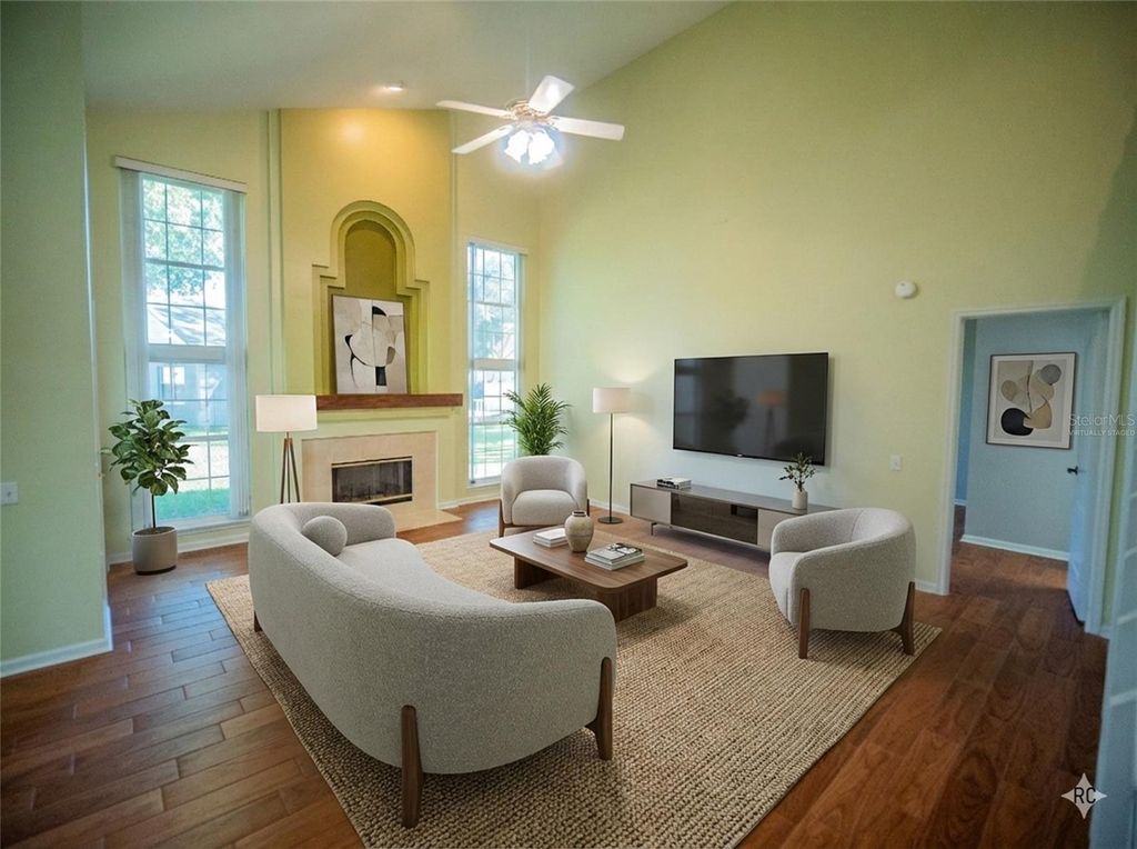 Image 13 of property listing at 3561 VENTURA CLUB CIRCLE, Orlando, FL 32822