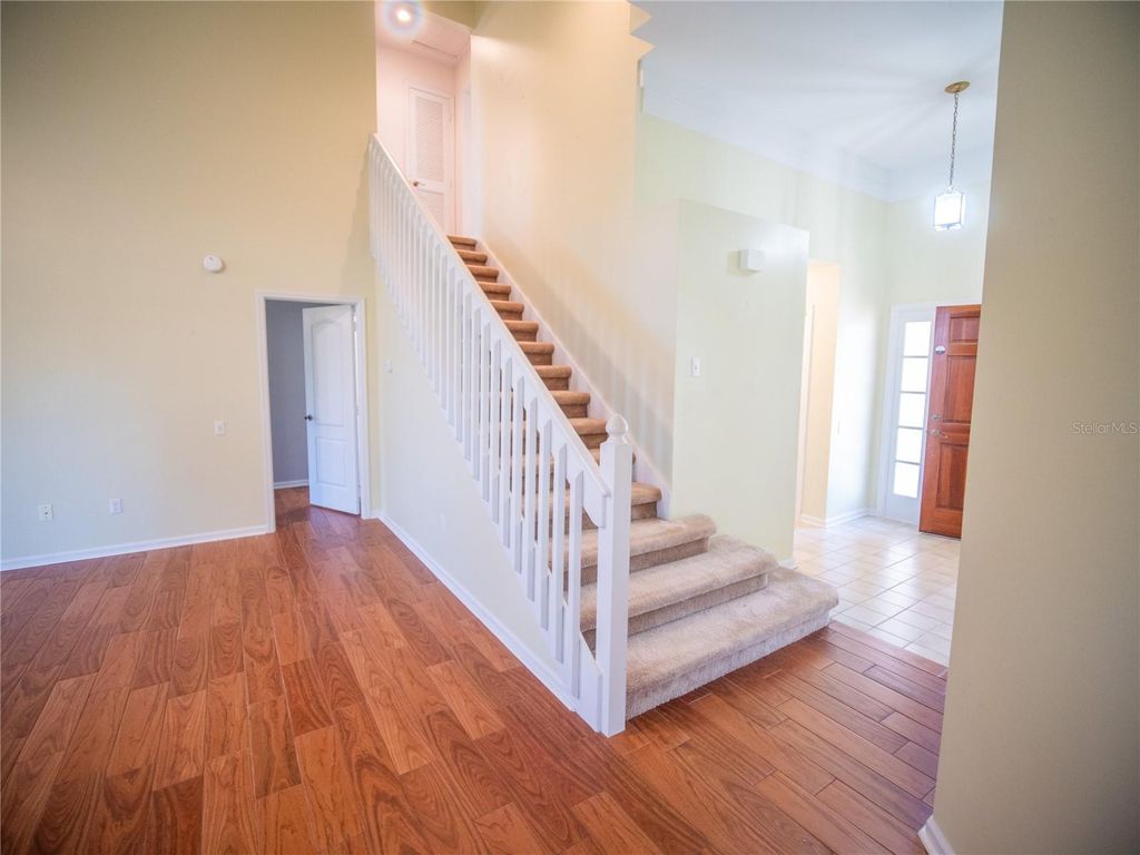 Image 21 of property listing at 3561 VENTURA CLUB CIRCLE, Orlando, FL 32822