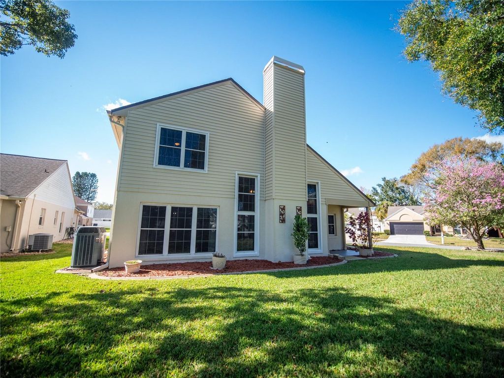 Image 29 of property listing at 3561 VENTURA CLUB CIRCLE, Orlando, FL 32822