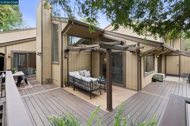 148 Alamo Sq, Alamo, CA 94507