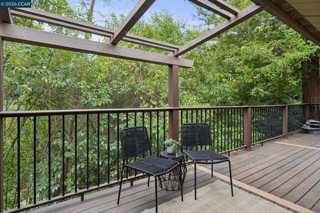 148 Alamo Sq, Alamo, CA 94507