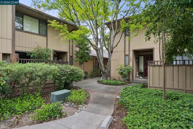 148 Alamo Sq, Alamo, CA 94507