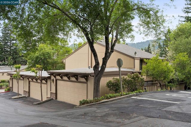 148 Alamo Sq, Alamo, CA 94507