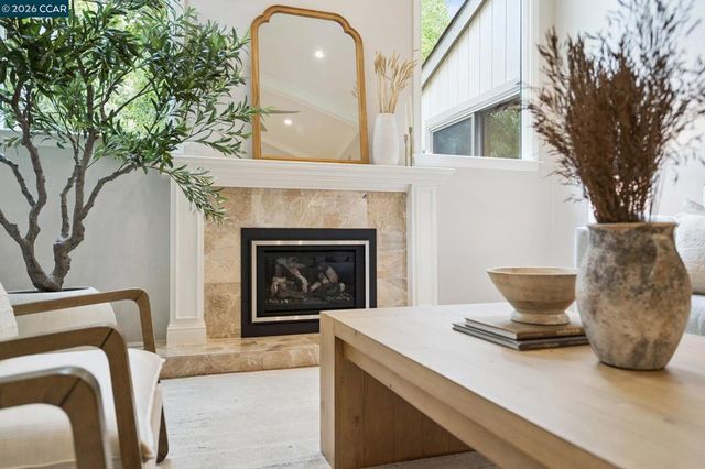 148 Alamo Sq, Alamo, CA 94507