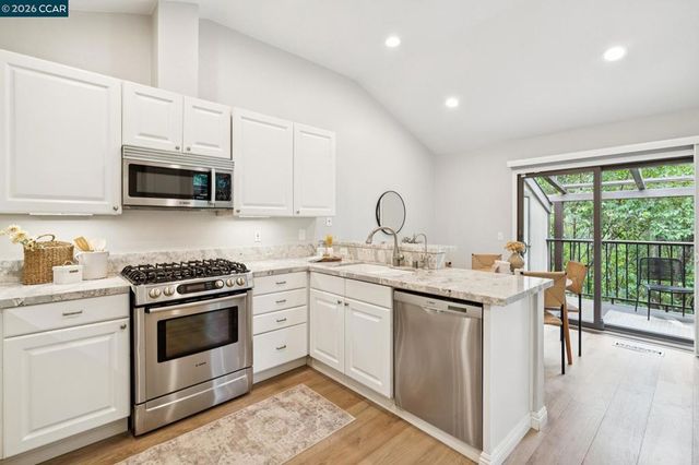 148 Alamo Sq, Alamo, CA 94507