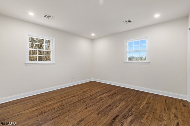 10 Robert Ct, Verona Twp., NJ 07044