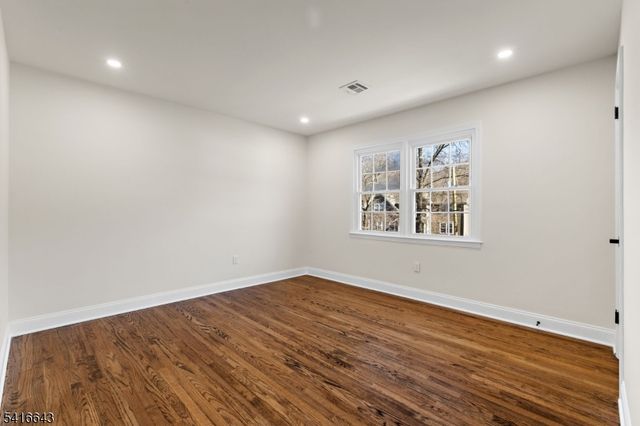 10 Robert Ct, Verona Twp., NJ 07044