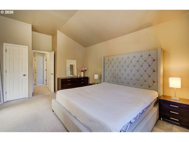 1556 Ne 27TH Ter, Gresham, OR 97030