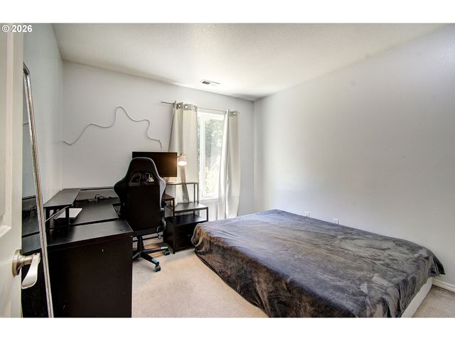 1556 Ne 27TH Ter, Gresham, OR 97030