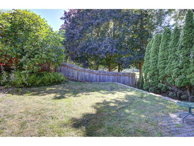1556 Ne 27TH Ter, Gresham, OR 97030