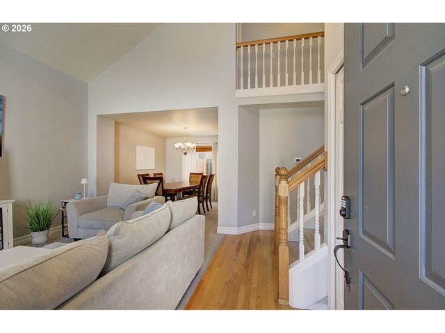 1556 Ne 27TH Ter, Gresham, OR 97030