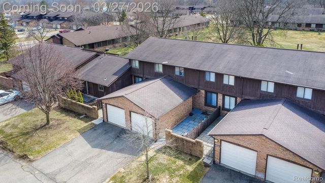 26541 Summerdale Drive, Southfield, MI 48033