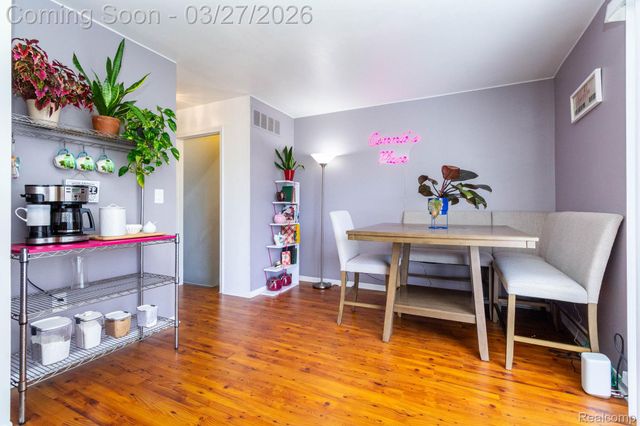 26541 Summerdale Drive, Southfield, MI 48033