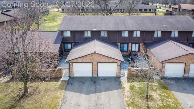 26541 Summerdale Drive, Southfield, MI 48033