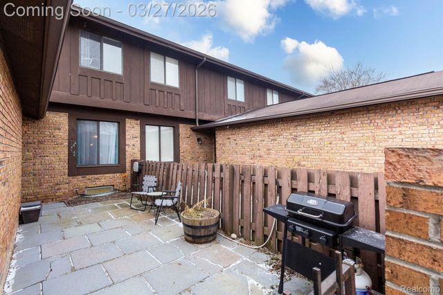 26541 Summerdale Drive, Southfield, MI 48033