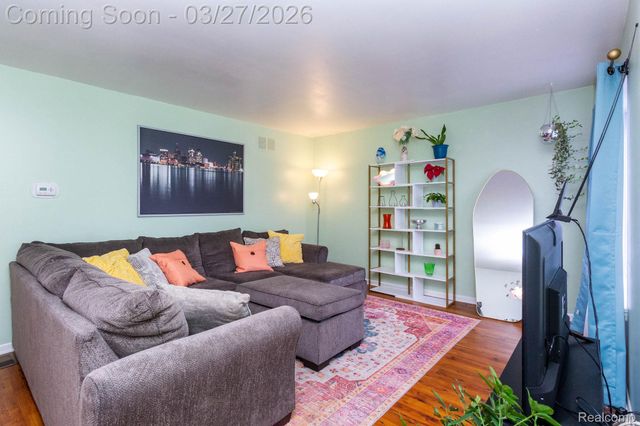 26541 Summerdale Drive, Southfield, MI 48033