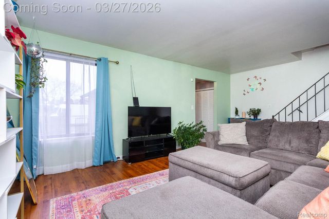 26541 Summerdale Drive, Southfield, MI 48033